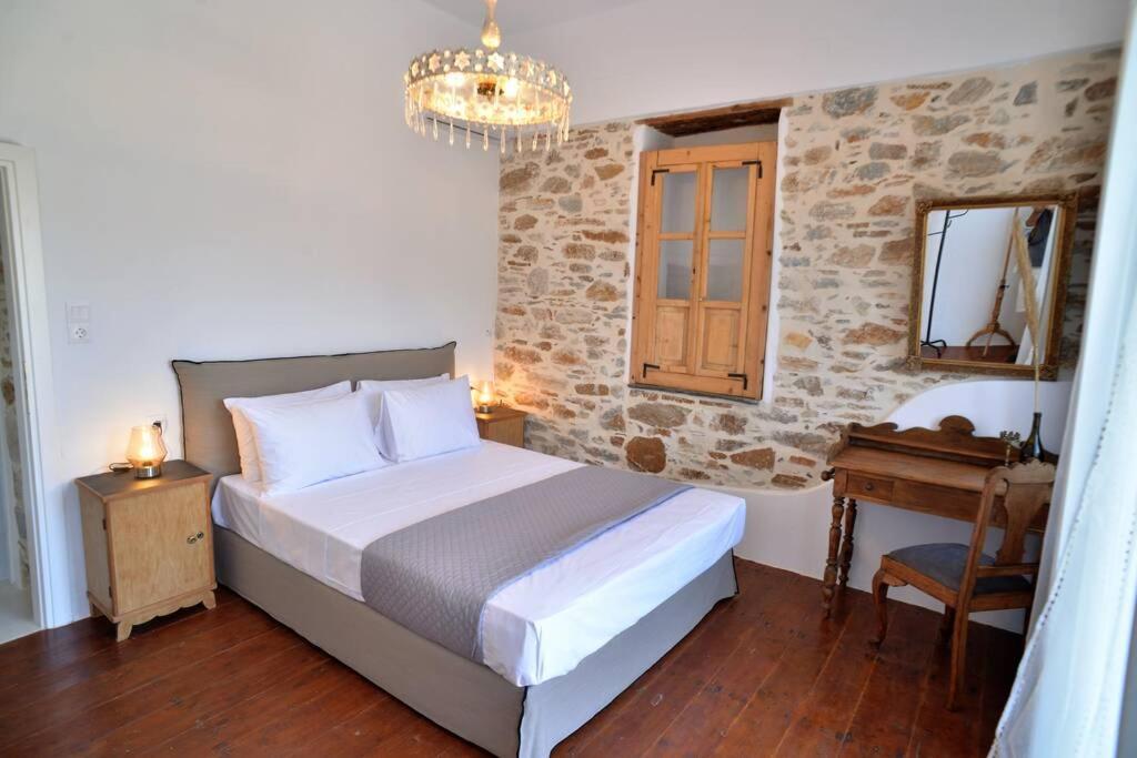 George Farmhouse Chrousa Extérieur photo