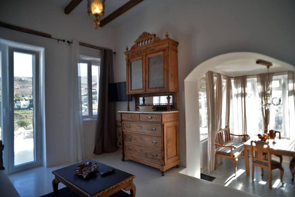 George Farmhouse Chrousa Extérieur photo